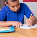 آیا خودکارهای آبنما دستخط کودکان را بهبود می بخشند